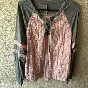 Gray and Pink Women's Top